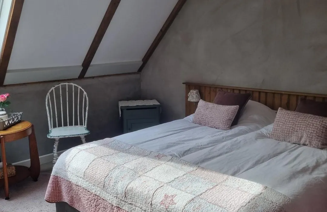 Bed & Breakfast Aan De Beek-1