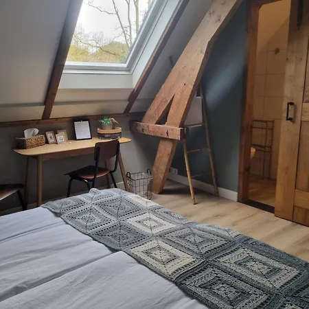 Bed & Breakfast Aan De Beek-3